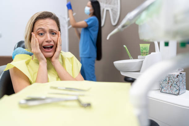 Best Emergency Denture Repair in Desert Edge, CA